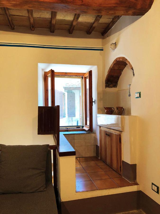 Le Casette Di Civitella- La Casa Di Rolando E Gina Civitella Del Lago Exterior photo